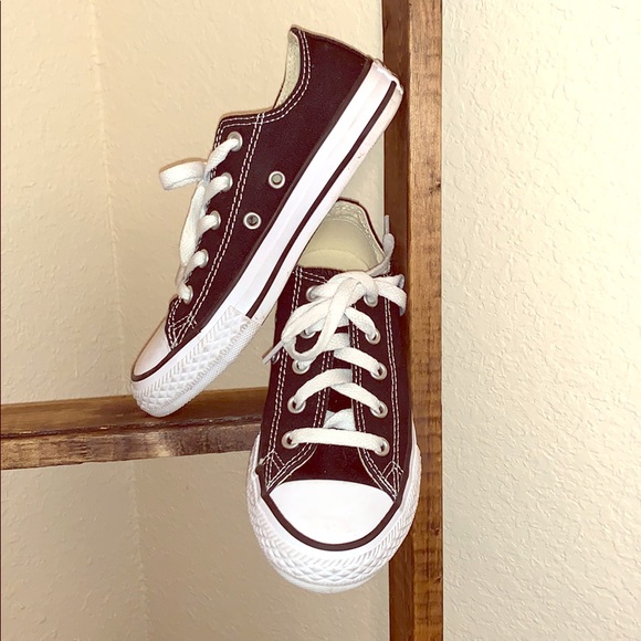 Converse Chuck Taylor All Stars~ Youth 13 - Picture 1 of 6